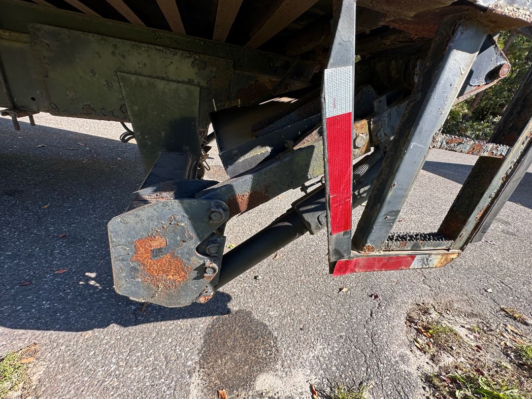 2006 FREIGHTLINER M2 Business Class Box Truck - Image 11